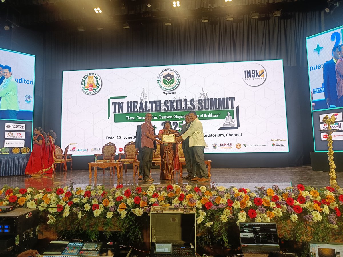 SRMMCHRC's tweet photo. Double Honour for Trichy SRM at Tamil Nadu Health Skills Summit 2k25!
We are proud to announce two prestigious recognitions received
#TrichySRM #SRMMCHRC #TNASDC #SkillDevelopment #HealthcareEducation #HealthSkillsSummit2K25 #BestTrainer #OutstandingPartner #SRMExcellence https://t.co/q55WYM59Lw