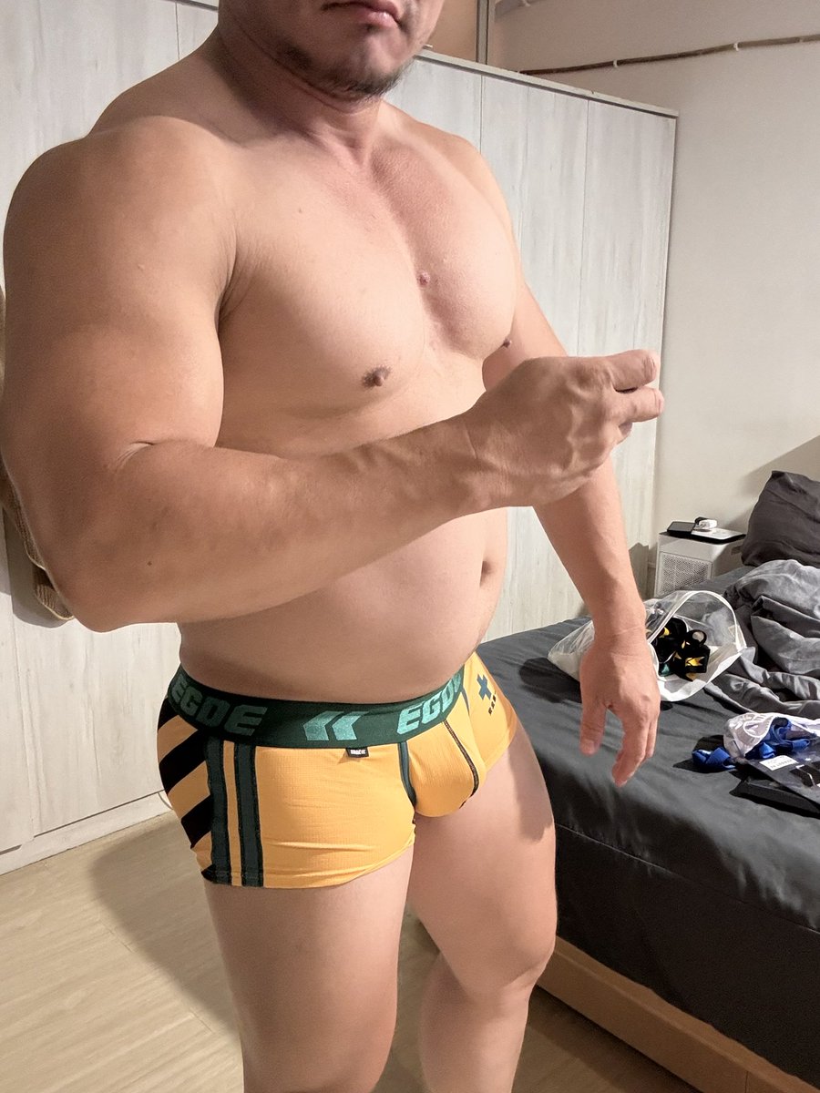 測試我的自拍架🤭