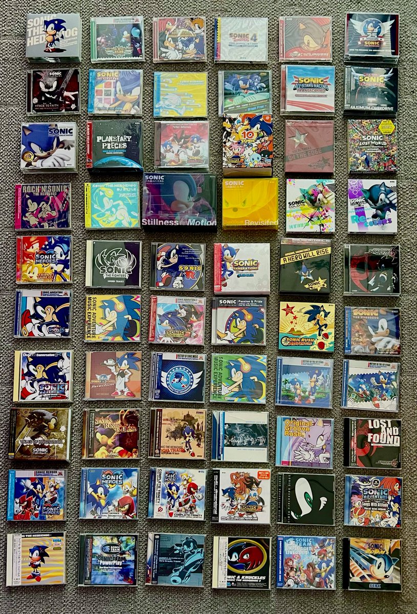 本日はソニックのお誕生日！🦔🎊
弊部では歴代のソニックCDを並べてお祝い🥳

圧巻の数…！！
ソニックサウンドの長い歴史を感じますね♪
改めて、ソニックおめでとう！🎉

#ソニックバースデー2025
#SEGASoundTeam