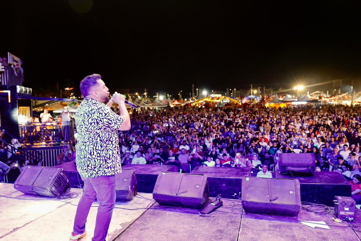 #Recreación| La risa y la carcajada 🤭 🤣no tuvieron límites esta noche durante la presentación de Jhovanoty, en la tarima Xtreme, un show de Comfanorte para sus afiliados en el marco del #americanfest.

Gracias a todos los que se unieron a esta experiencia única. 💢