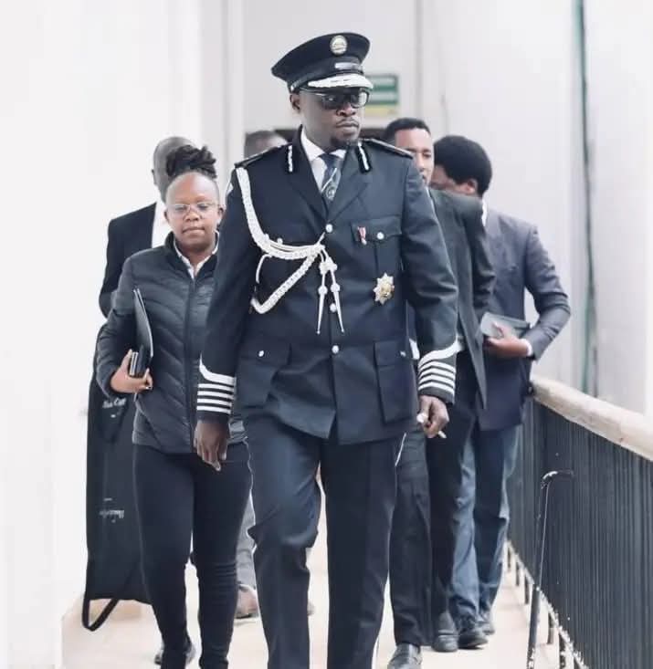 SPARROW πΊπ²π°πͺ (@kefamunala) on Twitter photo Commander in Chief of the Armed GOON in Nairobi.
<a href="/SakajaJohnson/">Sakaja Arthur Johnson</a> we dare you to try it again on 25th June Commander in Chief of the Armed GOON in Nairobi.
<a href="/SakajaJohnson/">Sakaja Arthur Johnson</a> we dare you to try it again on 25th June