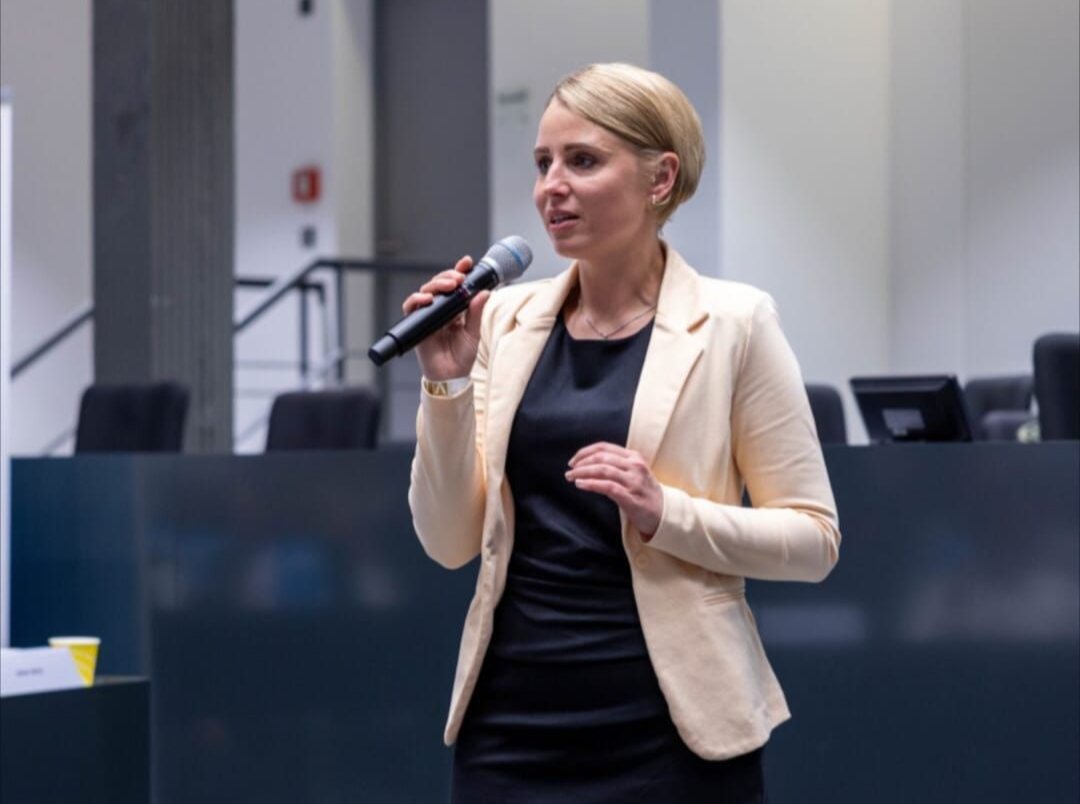 +++ Pressemitteilung +++

Vanessa Behrendt zum Kinderschutzkongress der AfD-Fraktion: „Ein großer Erfolg, aber er kann nur ein Anfang sein!“

Organisiert von der Landtagsabgeordneten Vanessa Behrendt veranstaltete die AfD-Fraktion am Samstag, 21. Juni, ihren 1.