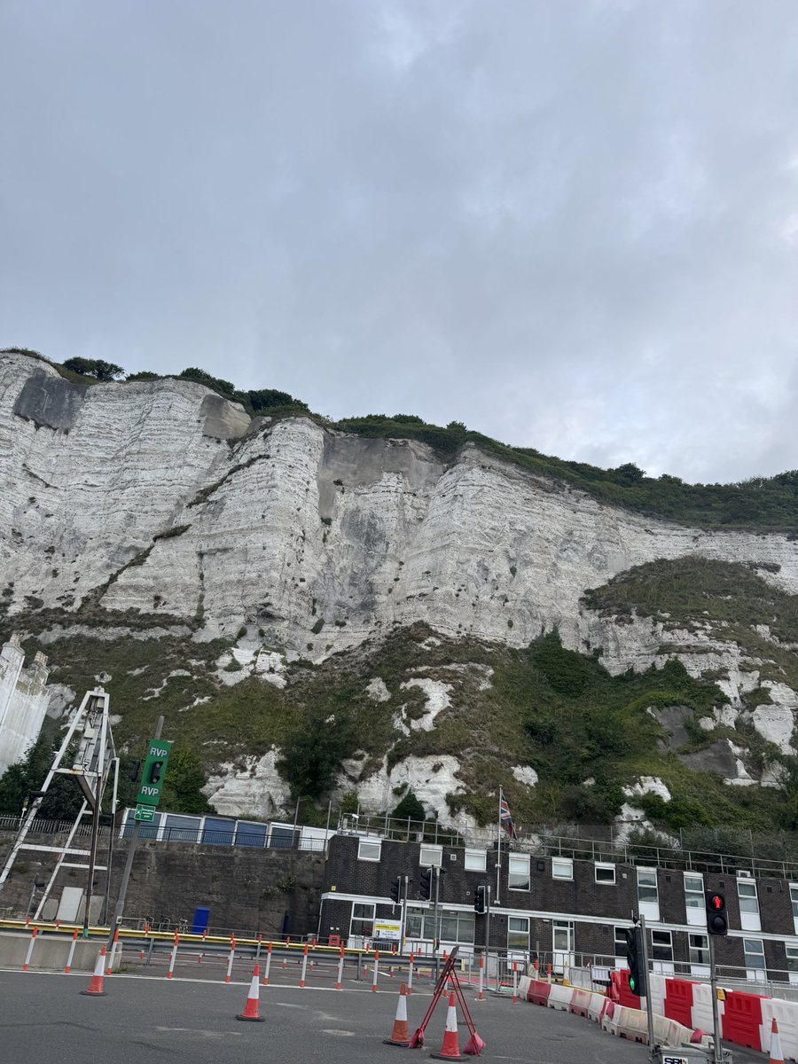 WCHSCreative tweet media