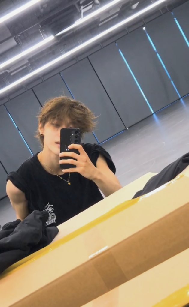 아카 tweet media