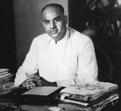 ভারতকেশরী ডঃ শ্যামাপ্রসাদ মুখোপাধ্যায়ের তিরোধান দিবসে ওনাকে সশ্রদ্ধ প্রণাম🙏