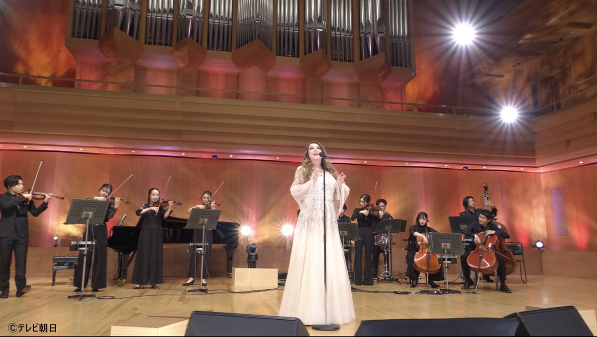 UNIVERSAL_USMI's tweet photo. 【サラ・ブライトマン】
テレビ朝日「題名のない音楽会」に出演！

「タイム・トゥ・セイ・グッバイ」とイングランド民謡「スカボロー・フェア」の2曲を歌唱します🎤
お見逃しなく✨

📺6/28(土)10:00～
https://t.co/K83VoNJw9s  
@daimeiofficial
※地域によって放送時間が異なります

✅最新ベスト盤は6/25発売
✅7/3からは全国6都市8公演の日本ツアー開催
詳細⏩https://t.co/vbDKF7Esdu