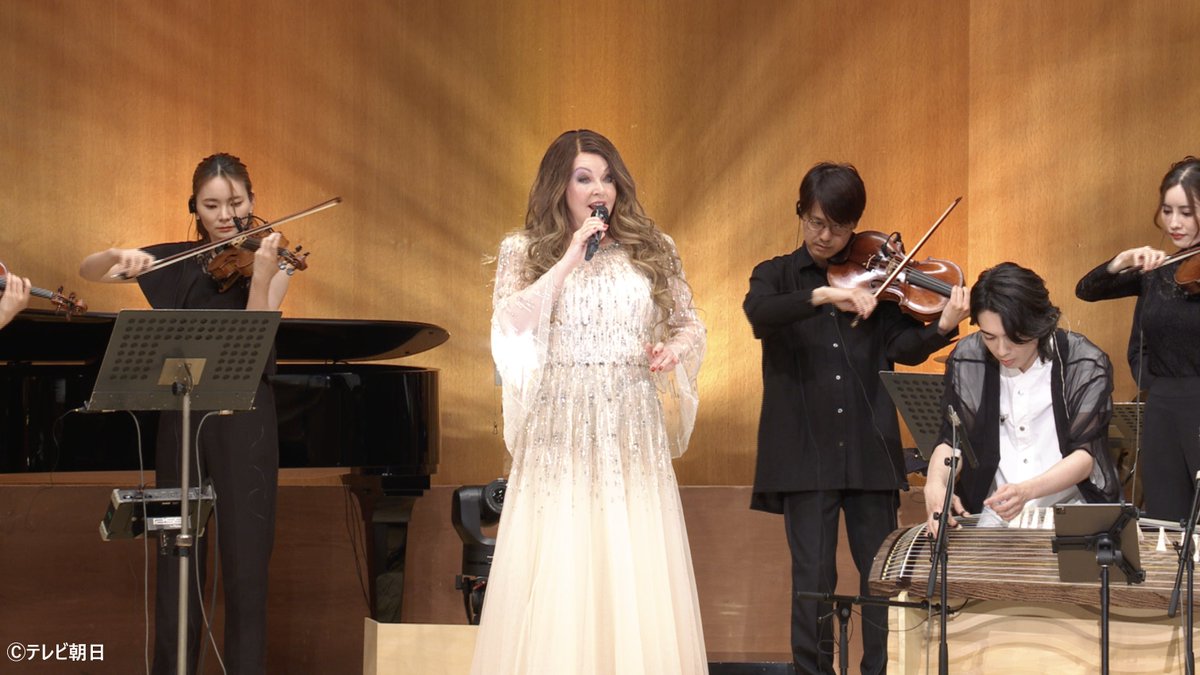 UNIVERSAL_USMI's tweet photo. 【サラ・ブライトマン】
テレビ朝日「題名のない音楽会」に出演！

「タイム・トゥ・セイ・グッバイ」とイングランド民謡「スカボロー・フェア」の2曲を歌唱します🎤
お見逃しなく✨

📺6/28(土)10:00～
https://t.co/K83VoNJw9s  
@daimeiofficial
※地域によって放送時間が異なります

✅最新ベスト盤は6/25発売
✅7/3からは全国6都市8公演の日本ツアー開催
詳細⏩https://t.co/vbDKF7Esdu