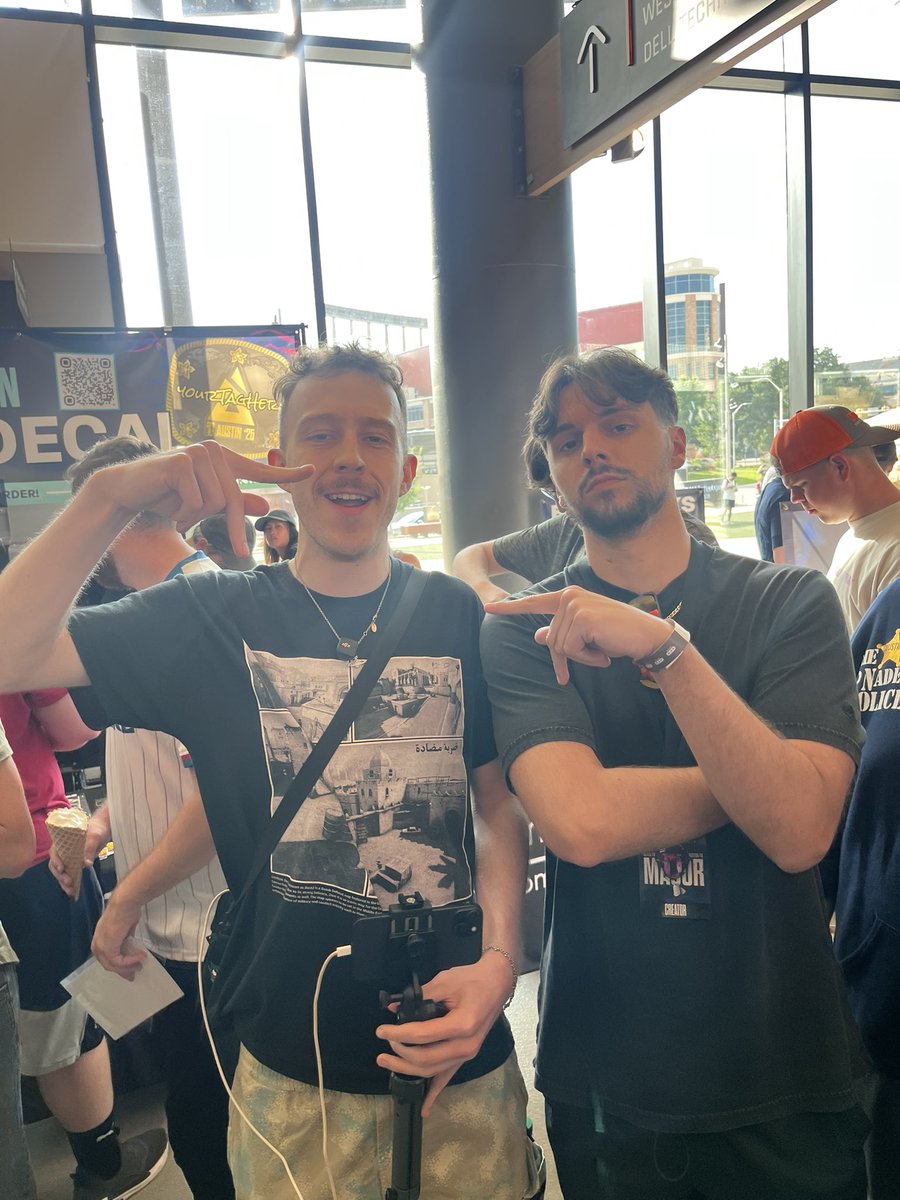 masetheworst's tweet photo. what a privilege to watch grown men play video games all weekend 🫰 https://t.co/uKlFE8lhOe