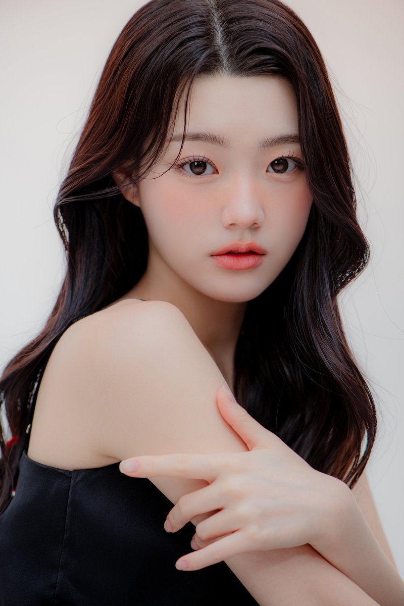 widlens_mkt's tweet photo. 최종_최최종_찐최종_진짜최최최종

최근 소개해드린 렌즈 듀라이크 최.종.정.리. 해드립니당⌯ꈍ𖥦ꈍ⌯ಣ

✔️1+1으로 가격 부담 덜어줌
✔️자연스러운 투톤으로 영롱 반짝 생기 눈빛
✔️하이라이트 효과로 눈이 답답해 보이지 않는 투명광
✔️실리콘하이드로겔 재질과 높은 함수율

단점 없는 게 단🌈점🌈 https://t.co/WYB60pZDQg
