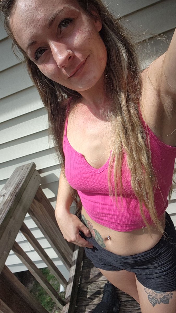 PookieKNC's tweet photo. #youloveit #simpforme #followme #assforyou #findom #femdom #brat https://t.co/nb90tItGqG