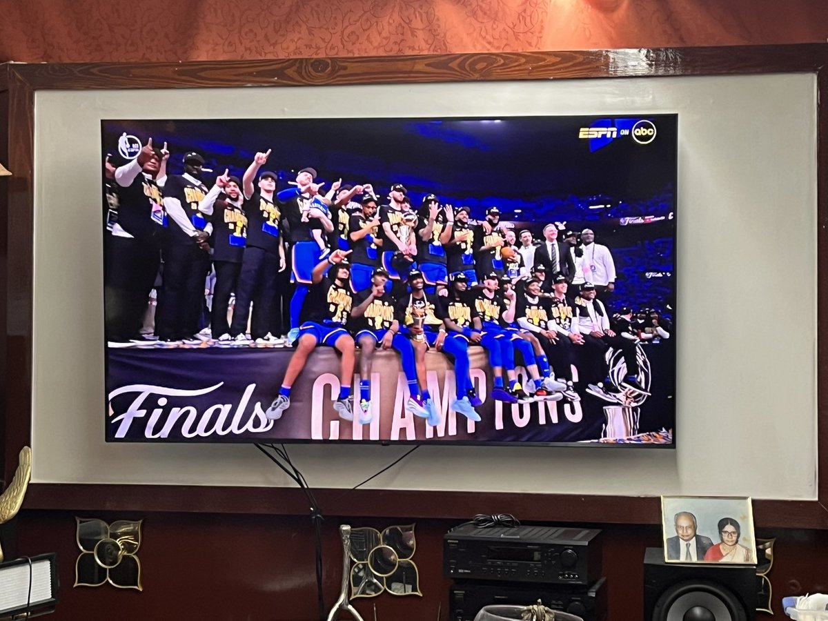 uis360's tweet photo. We are the champions #ThunderUp https://t.co/Vn7PWJBwDw