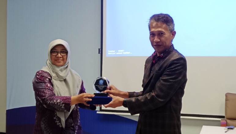 Fisika ITB tweet media