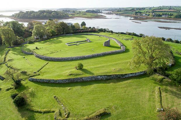lorraineelizab6's tweet photo. 23 June: St Mo Choí/Cóelán (d. 497), founder of Nóendruim/#Nendrum, Mahee Island, Strangford Lough, Co #Down. Appointed by St Patrick. Mahee named for him. Has oldest excavated tide mill in world! Story of mermaid in lough who tried to beguile the monks!🧜♀️ c 70 islands in lough! https://t.co/iVtDR4rlYl