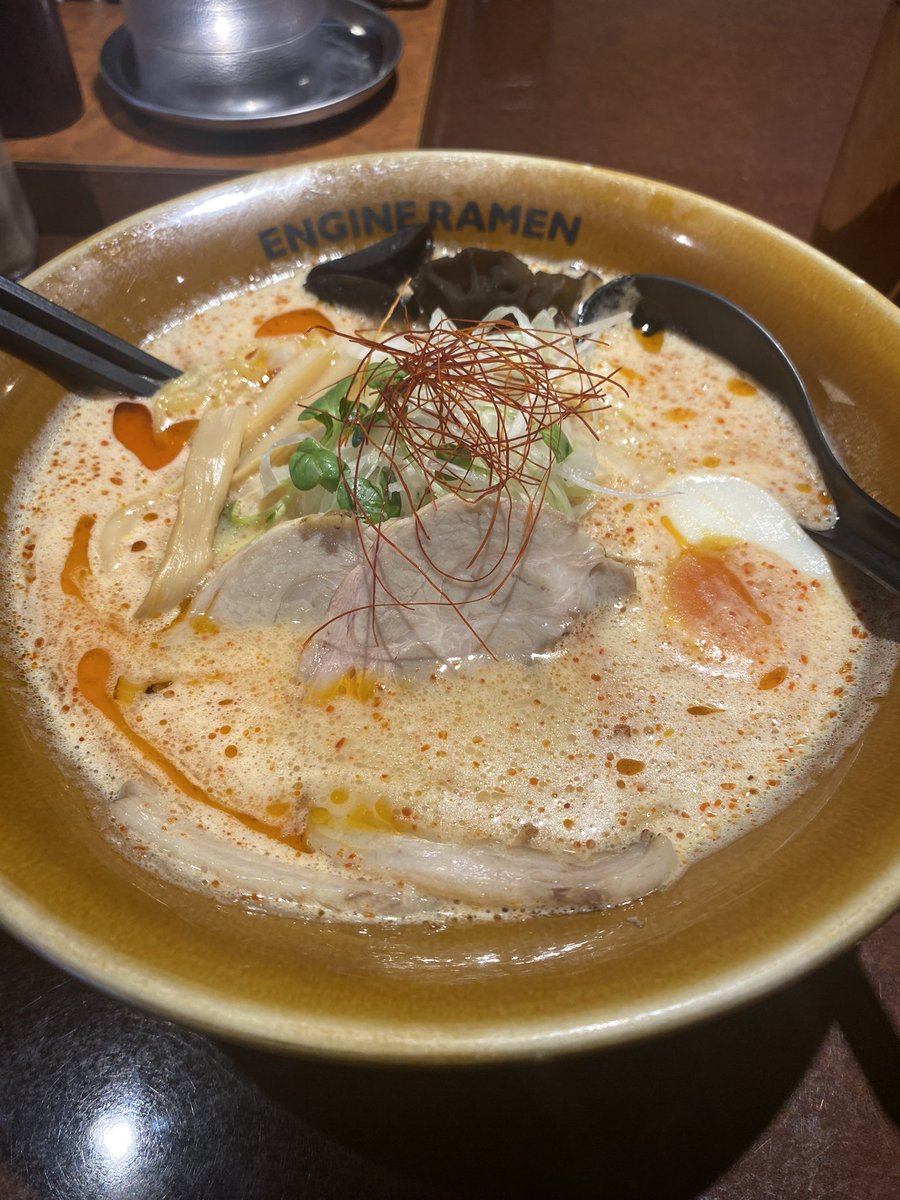 tatsu_PW's tweet photo. 4ヶ月間放置しまくってた髪の毛を整えに行ってまいりました。
からの朝飯（朝の概念） https://t.co/ZBje992in5