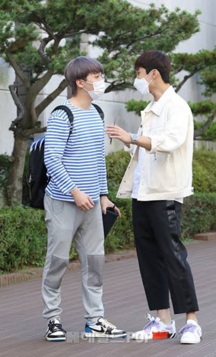 FT_LoveChuuu's tweet photo. あんなに嫌がって作ってたハート
そんな心穏やかに作れるようになったの？
成長したんだねぇ( ߹ᯅ߹ )
感動しちゃうw

あ、髪色とても素敵だよ https://t.co/asctweBSCv