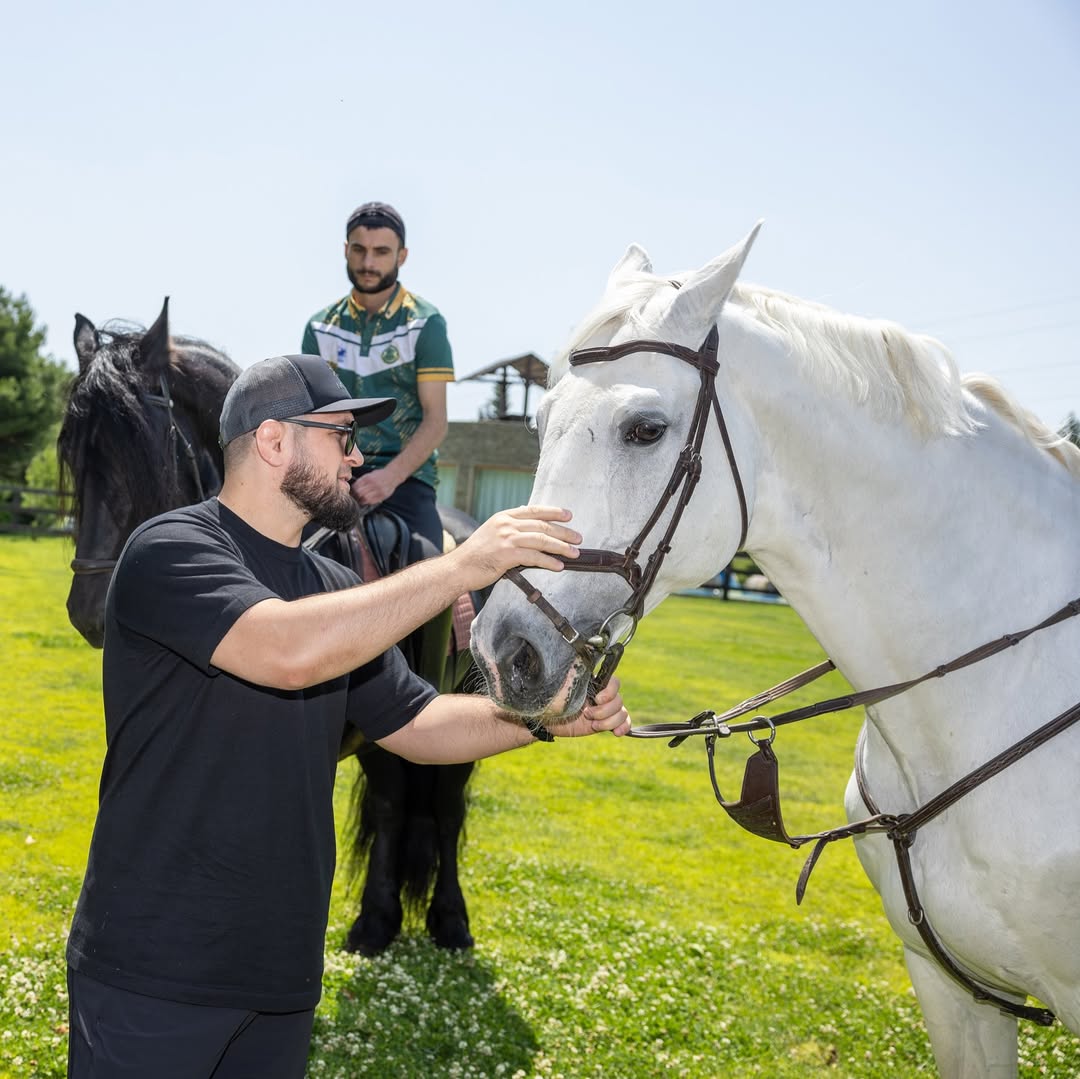 oxuazru's tweet image. 🇦🇿 Хабиб Нурмагомедов выразил благодарность Азербайджану и опубликовал фотографии из Баку.

#ХабибНурмагомедов #ЭминАгаларов #МикаилДжаббаров #АднанАхмедзаде