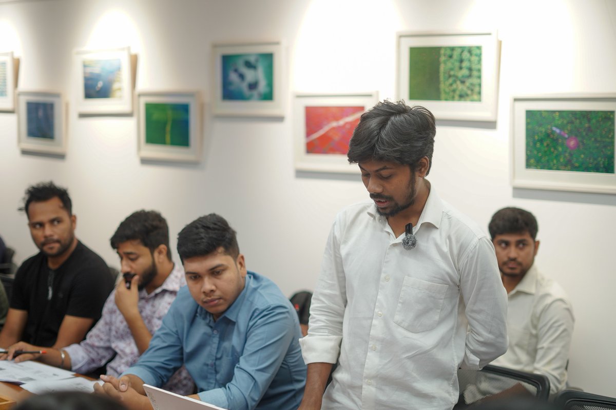 📢 বাংলাদেশে ১ বছরে কাটা হয়েছে ১,৮১,৮১৮টি গাছ — গত বছরের তুলনায় ৮৪% বেশি!
ঢাকাতেই কাটা হয়েছে প্রায় ৪,৩০০টি।
আমরা কি নিজেদের ভবিষ্যৎ শ্বাসনালী কেটে ফেলছি?
📝 প্রতিবেদন: RDRC ও Green Voice
#TreeCutting #Bangladesh #SaveTrees