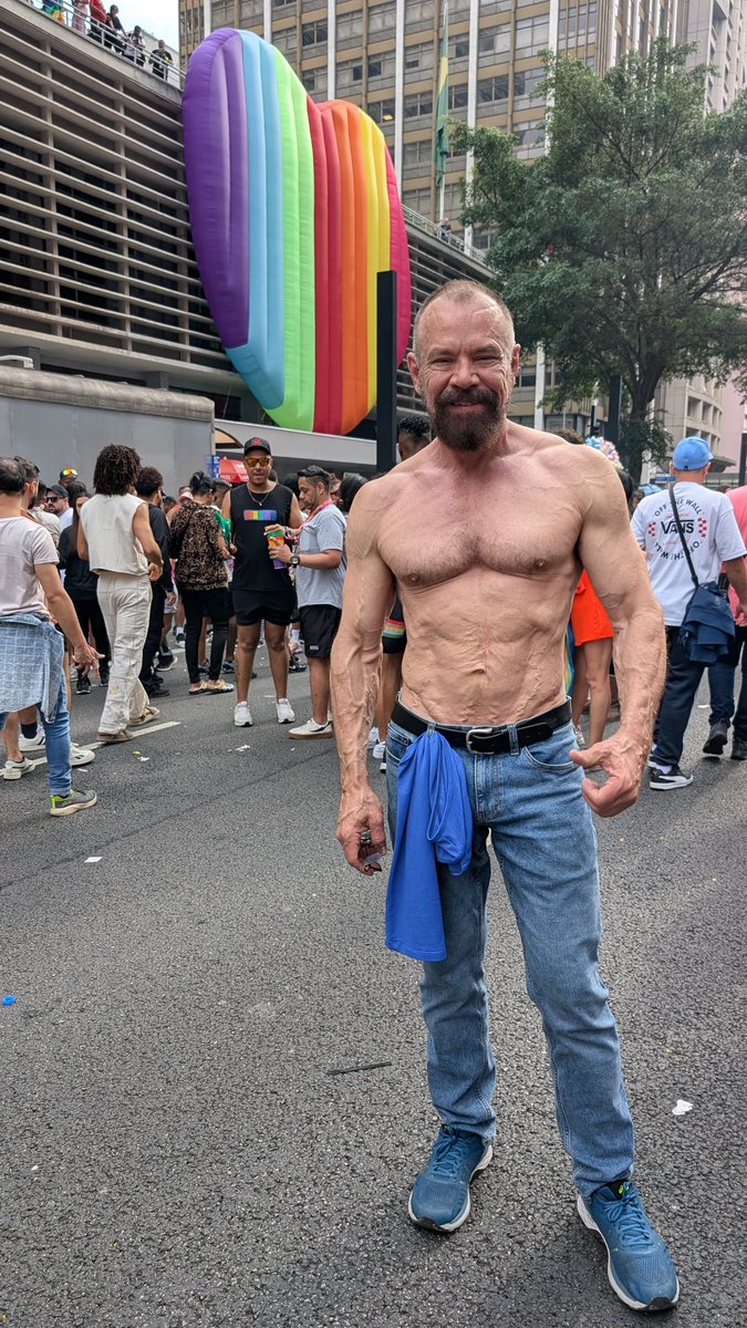 São Paulo Pride!
I was awestruck by the celebration of our community's diversity, and blown away by the love, tolerance, and acceptance I observed here in my beloved Brazil 🇧🇷
🌈❤️ Happy Pride to all of you 🌈❤️!
