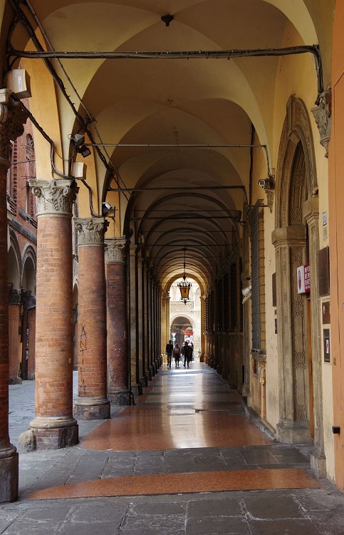 #Bologna, die Wunderbare!`👉sonoitalia.de/bologna-die-wu……
<a href="/turismoER/">inEmiliaRomagna</a>  <a href="/CiaoNico/">Nicoletta De Rossi</a>