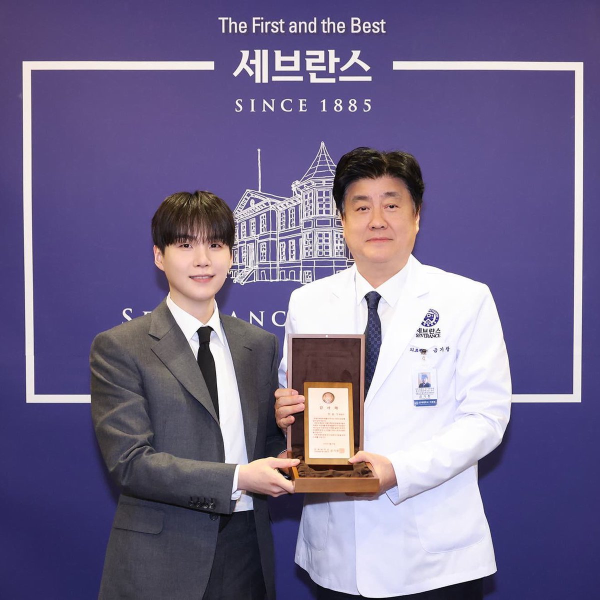 รูปอบบออฟฟิเชียลในรอบปีมาก😭😭😭😭😭😭😭😭😭 คิดถึงสุดหัวใจ