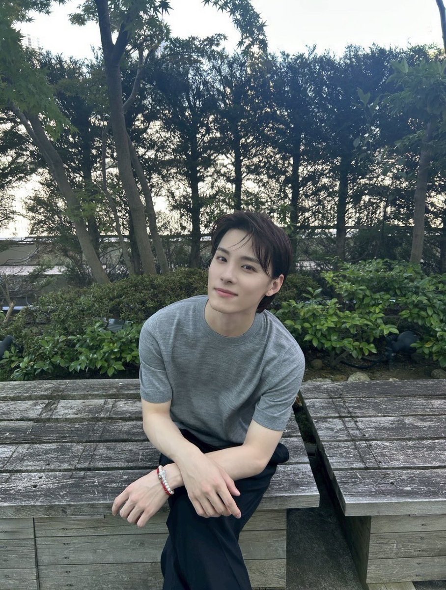 maroyakana_mizu's tweet photo. 26歳の川西拓実カッコよすぎて絶命した https://t.co/7SXUlBm1Yv