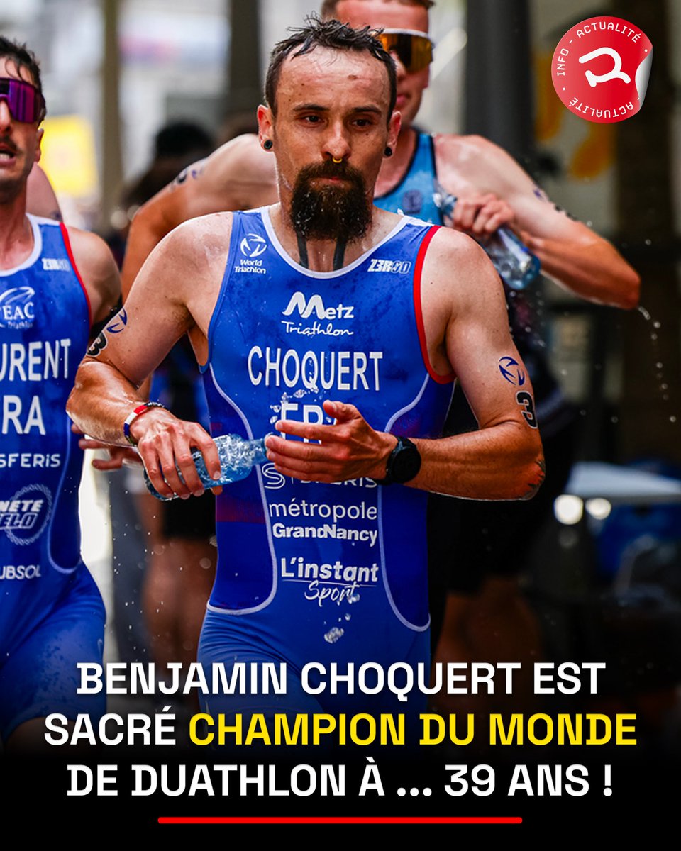 RUN_IX's tweet photo. 🤯 𝑺𝑻𝑹𝑨𝑻𝑶𝑺𝑷𝑯𝑬́𝑹𝑰𝑸𝑼𝑬 ! À 39 ans, le Nancéien Benjamin Choquert (🇫🇷) est sacré 𝒄𝒉𝒂𝒎𝒑𝒊𝒐𝒏 𝒅𝒖 𝒎𝒐𝒏𝒅𝒆 de duathlon ce samedi en Espagne 🙆‍♂️ En détails : 

✔️ 5 kilomètres (CàP) : 14min45 (𝟐:𝟓𝟕/𝐤𝐦) 🧘‍♂️
✔️ Transition : 𝟏𝟒 𝐬𝐞𝐜𝐨𝐧𝐝𝐞𝐬 🔄
✔️ 30 kilomètres (vélo) : 44min48 (𝟒𝟎,𝟏𝟖 𝐤𝐦/𝐡) 🤔
✔️ Transition : 𝟐𝟐 𝐬𝐞𝐜𝐨𝐧𝐝𝐞𝐬 🔄
✔️ 5 kilomètres (CàP) : 14min30 (𝟐:𝟓𝟒/𝐤𝐦) 👑 

Palmarès impressionnant et 𝒄𝒐𝒎𝒆-𝒃𝒂𝒄𝒌 magique après avoir perdu son équipementier l’an dernier 𝒆𝒕 raté les Jeux Olympiques sur marathon pour … 11 secondes ! 😤