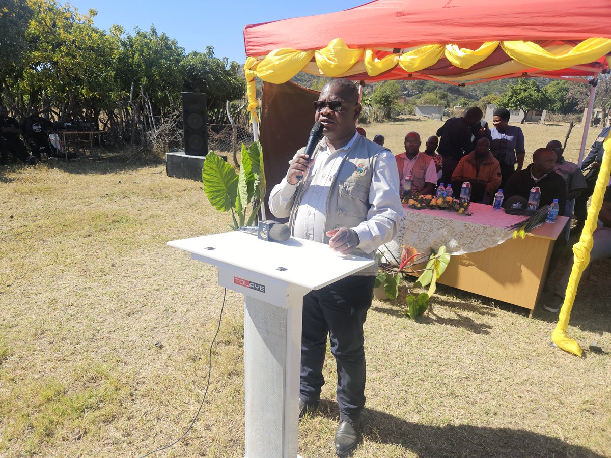 Working in the remotest areas has just gotten much easier for Agriculture Extension Officers. The Permanent Secretary, Prof. Dr. Obert Jiri, handed over solar kits
<a href="/obertjiri/">Obert Jiri</a> <a href="/HeraldZimbabwe/">The Herald Zimbabwe</a> <a href="/ZBCNewsonline/">ZBC News Online</a> <a href="/LeonardMunamati/">Leonard Munamati</a> <a href="/zfu_official/">ZFU_Official</a> <a href="/ZTNPrime/">ZTN</a> <a href="/VPHaritatos/">Hon. Vangelis Peter Haritatos</a> <a href="/ChronicleZim/">The Chronicle</a>