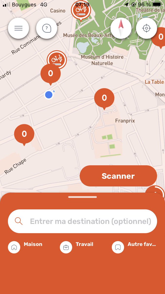 LBecard's tweet photo. Un jour je me réveillerai un matin, et il y aura un vélo. Un jour … mais encore pas aujourd’hui #zerovelo @AMPMetropole https://t.co/n9RXqV0Ung