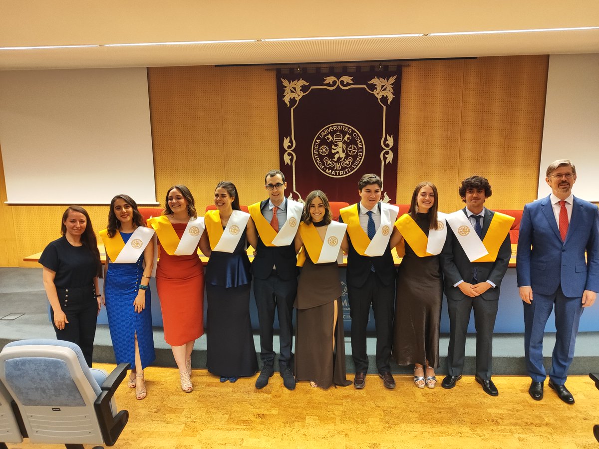 ComillasCHS's tweet photo. El pasado viernes se graduó la #PrimeraPromoción de nuestro Master's Degree in International Security Management. Los egresados están listos para liderar la gestión de riesgos y desafíos de seguridad global.
#RRII #Máster #InternationalSecurityManagement https://t.co/UziOVgAhhz