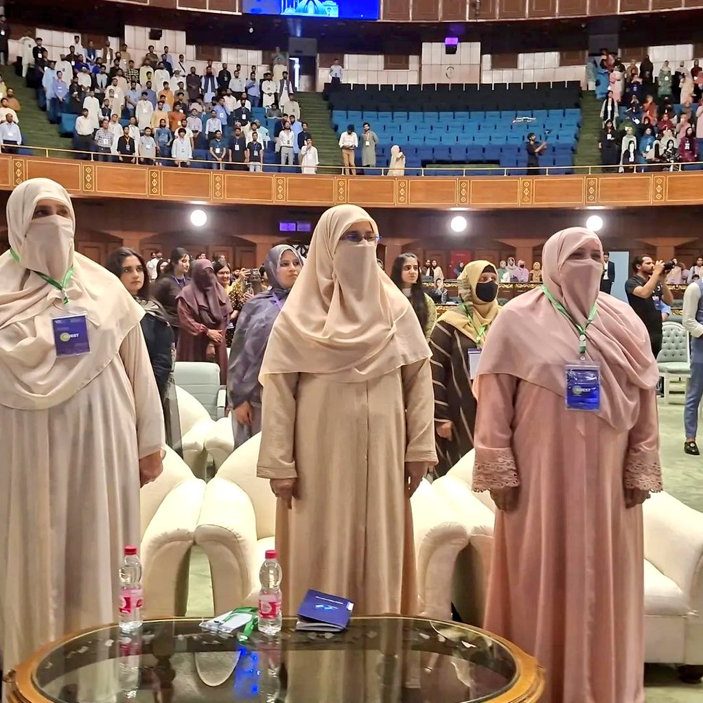 JamaatWomen's tweet photo. The Youth Digital Summit by Jamaat-e-Islami Pakistan is a call to action...empowering youth to take charge of their destiny through digital excellence and strategic thinking.

#YDS2025 #YouthDigitalSummit #PowerPolitics #MediaStrategy #DigitalPakistan #UniteToRebuildPakistan https://t.co/LaHTvBefQM
