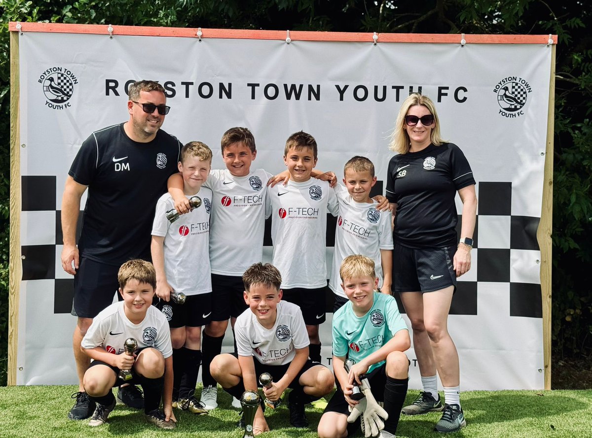 Royston Town Youth FC (@roystontyouthfc) on Twitter photo Well done to our U9 Crows team who came out winners of the Cup in our own tournament yesterday💪🏆👏
#RTYTournament25
#CROWS 
🖤🤍🏆⚽️ Well done to our U9 Crows team who came out winners of the Cup in our own tournament yesterday💪🏆👏
#RTYTournament25
#CROWS 
🖤🤍🏆⚽️