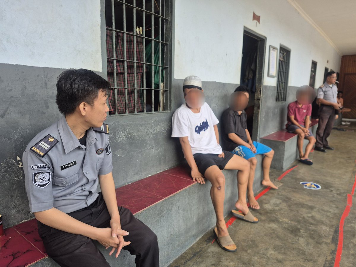 palu_rutan's tweet photo. Rutan Palu Data dan Dengar Langsung Keluh Kesah WBP di Blok Hunian
https://t.co/Vz0aoGD5yF
HUMAS RUTAN PALU
#kemenimipas
#pemasyarakatan
#guardandguide
#humasimipas
#infoimipas https://t.co/a1m6sgykWL