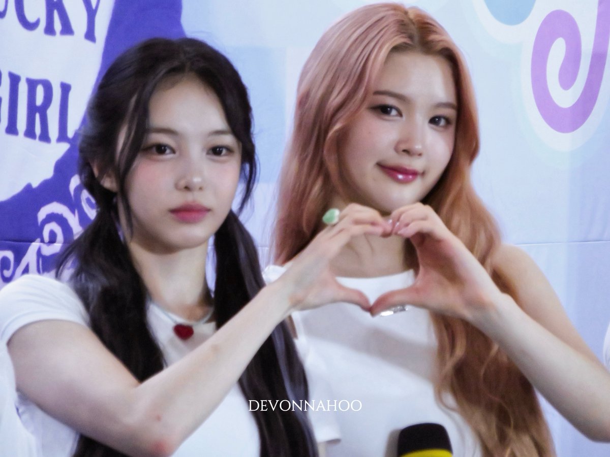 ·𖥦· tweet media