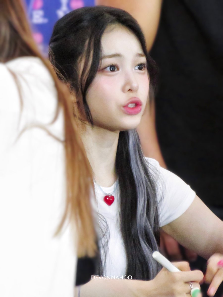 ·𖥦· tweet media