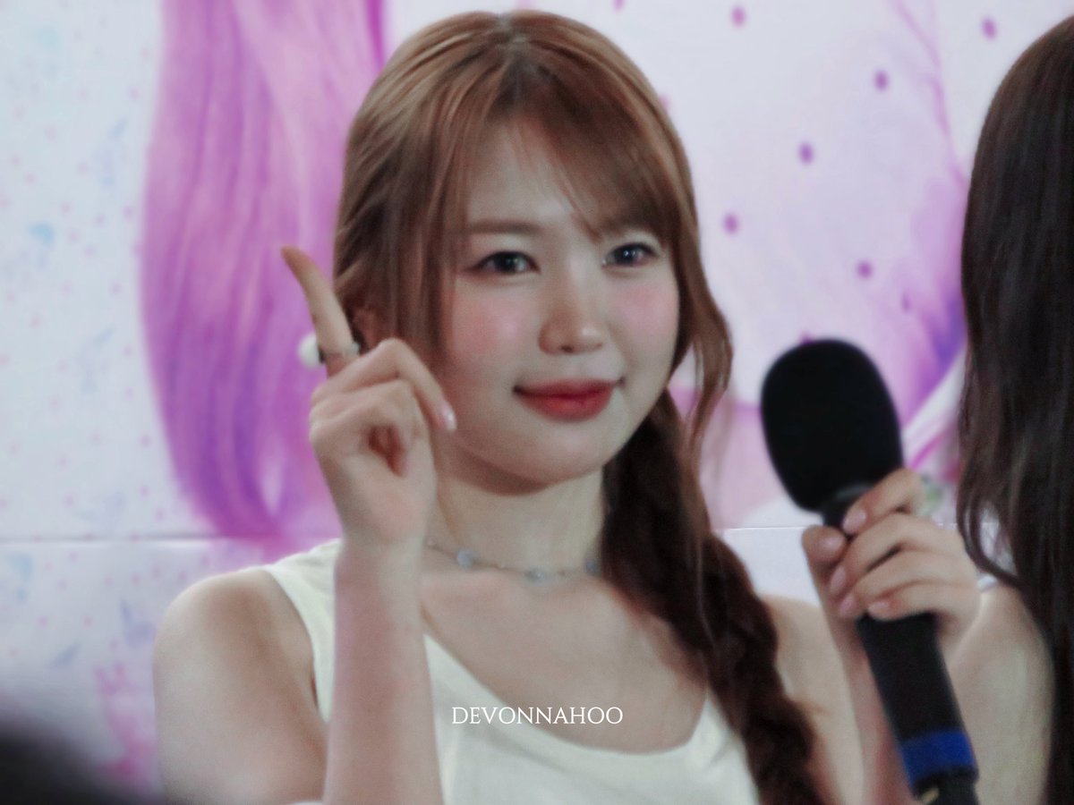 ·𖥦· tweet media