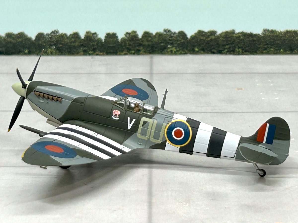 Sq3YB4gNjsd9OqL's tweet photo. #第二次世界大戦イギリス空軍機コレクション
#スピットファイア #SPITFIRE
#ノルマンディー上陸作戦
#インベイジョン・ストライプ #Invasionstripes
#コーギー #CORGI #ダイキャストモデル https://t.co/lvTaOAysCD