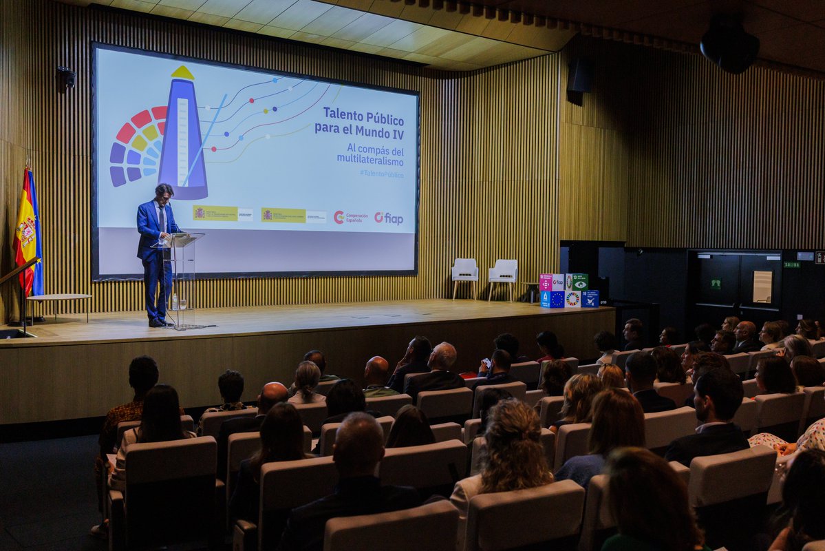 ¿Sabías que en <a href="/fiscal_es/">Fiscalía General</a> también hacemos cooperación internacional? 

➡️ Lo celebramos junto a la <a href="/fiap_es/">FIAP</a> y otras instituciones con motivo del Día Internacional de las Administraciones Públicas, que se conmemora hoy.

#TalentoPúblico