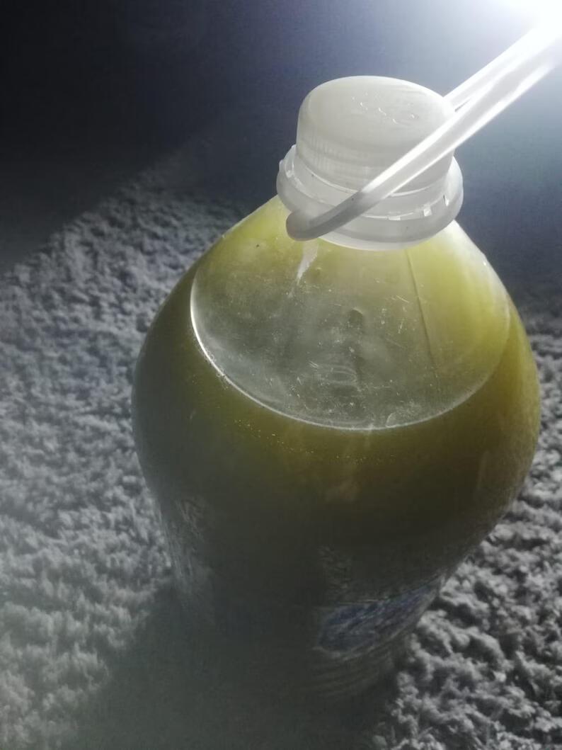 Etsy'e ürünü böyle koyan millete markaymış şişelemeymiş falan bahsetmeyin. Vizyon olmadığı müddetçe anca yerinde sayar bu insanlar. Allah bilir hesap açsın diye de birilerine para vermişlerdir.