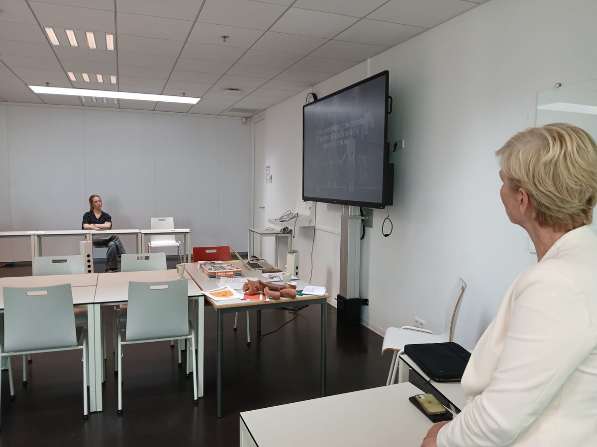 𝗞𝘄𝗶𝗻𝘁𝗲𝘀 𝗲𝗻 𝗛𝗼𝗴𝗲𝘀𝗰𝗵𝗼𝗼𝗹 𝗨𝘁𝗿𝗲𝗰𝗵𝘁 𝘃𝗲𝗿𝘀𝘁𝗲𝗿𝗸𝗲𝗻 𝗯𝗲𝘄𝘂𝘀𝘁𝘄𝗼𝗿𝗱𝗶𝗻𝗴 𝗵𝘂𝗶𝘀𝗲𝗹𝗶𝗷𝗸 𝗴𝗲𝘄𝗲𝗹𝗱
Tijdens deze dag werd waardevolle kennis gedeeld over huiselijk geweld en kindermishandeling. Lees hier verder: kwintes.nl/nieuws/kwintes…