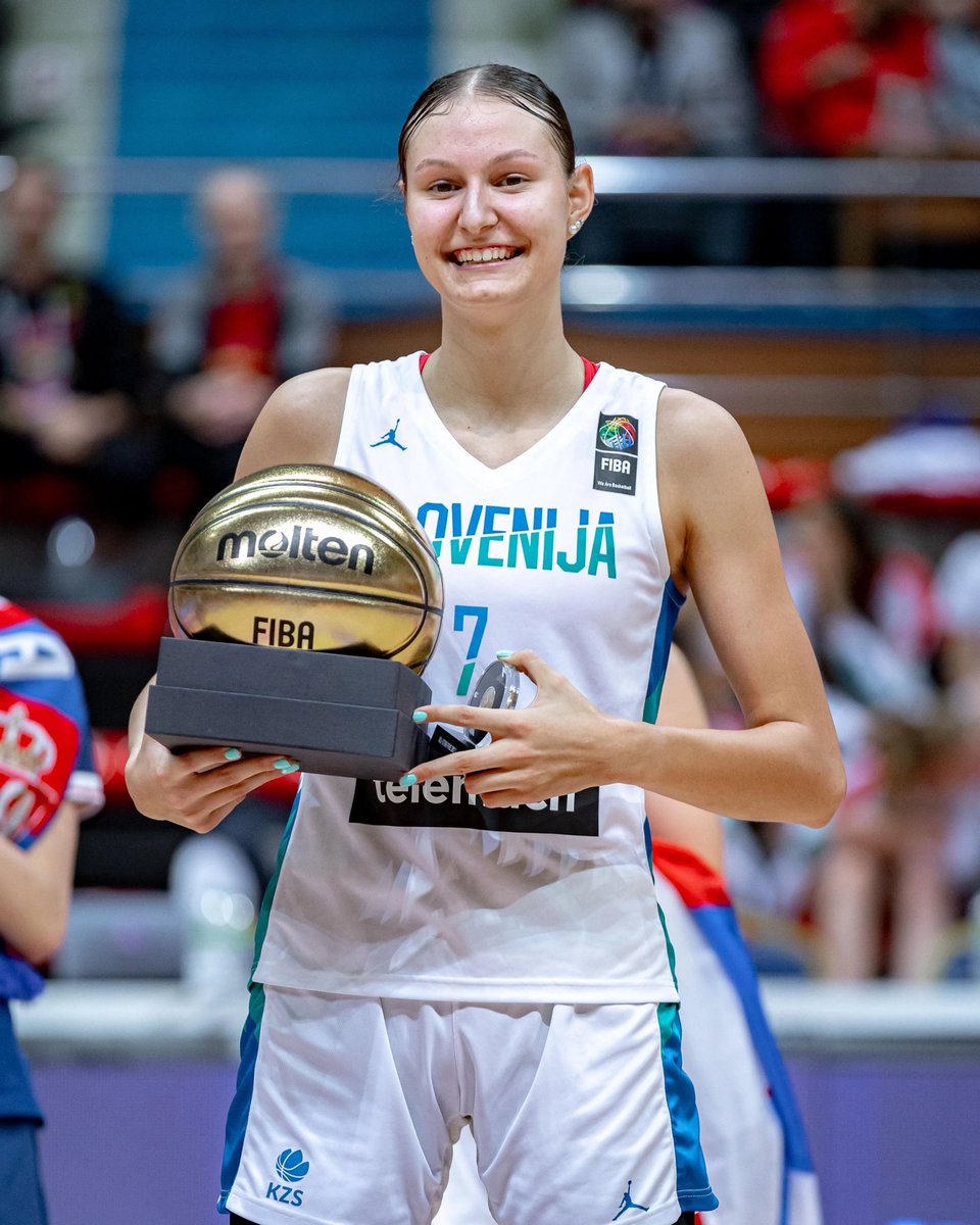 🟢⚫️ El Joventut ha fitxat l'eslovena Ajsa Sivka (19 anys, 1,92 m)

🔝 Jugadora de futur escollida en el número 10 del draft de la <a href="/WNBA/">WNBA</a> per <a href="/chicagosky/">Chicago Sky</a> 

🎯 Prové del Tarbes francès (12 ppp a Eurocup) 

🇪🇺 El 2023 va ser MVP a l’Europeu U18