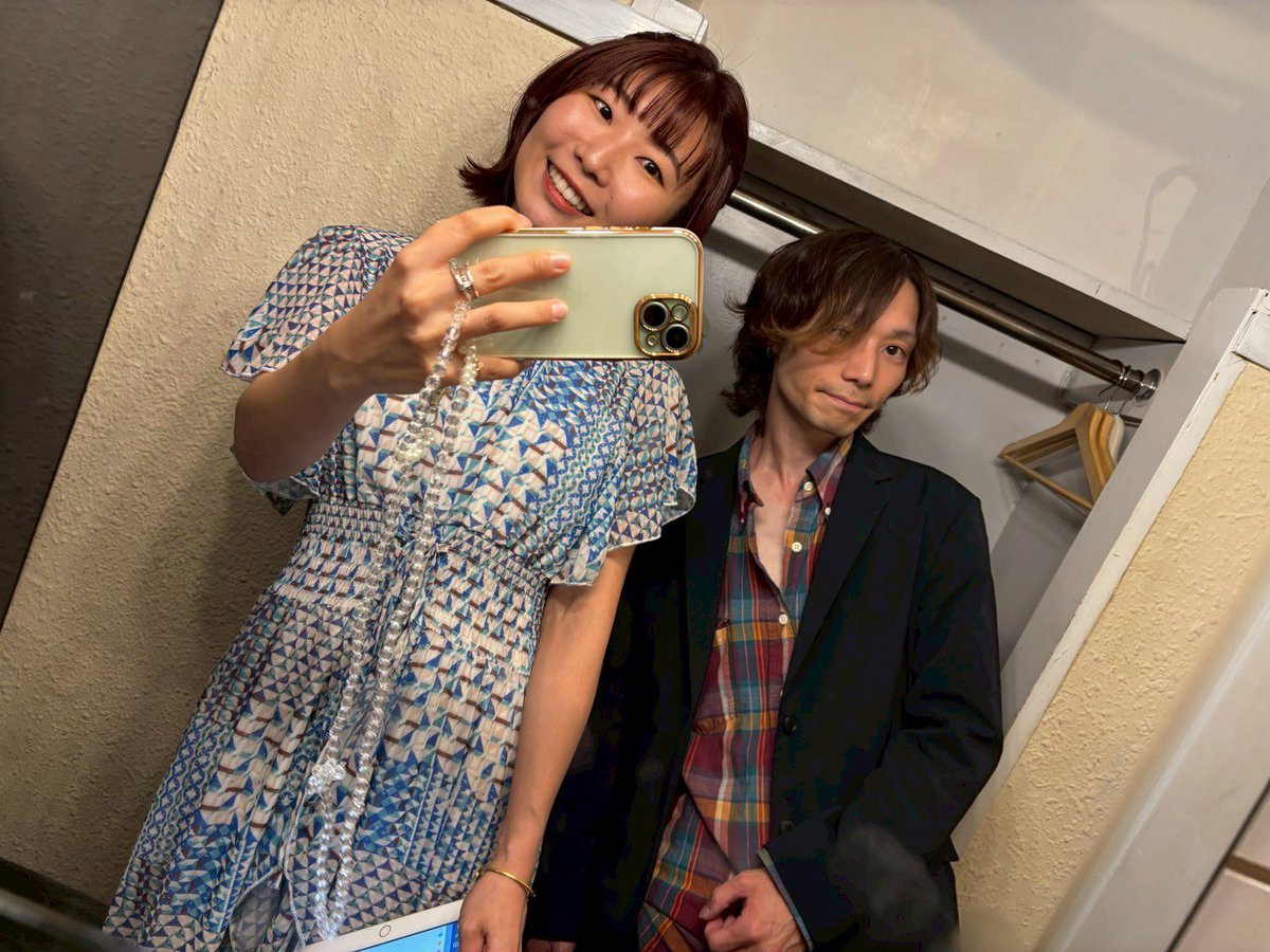kossy42's tweet photo. えりーちゃんぐ @Eripping との初ライブ、無事終演！

打ち合わせしていなくてもバチっと合わさる呼吸とか、デュオじゃないと感じられない瞬間があって楽しかったです。

一緒に沢山準備した甲斐もあって、事故なく終了！観に来てくださった方々ありがとうございました。 https://t.co/HfqT8vsOig