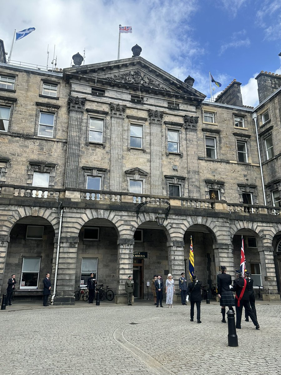 We’ve raised the Armed Forces Day flag from the City Chambers in #Edinburgh in support of all our past, present and future personnel and their families. See it flying all week #ArmedForcesDay
