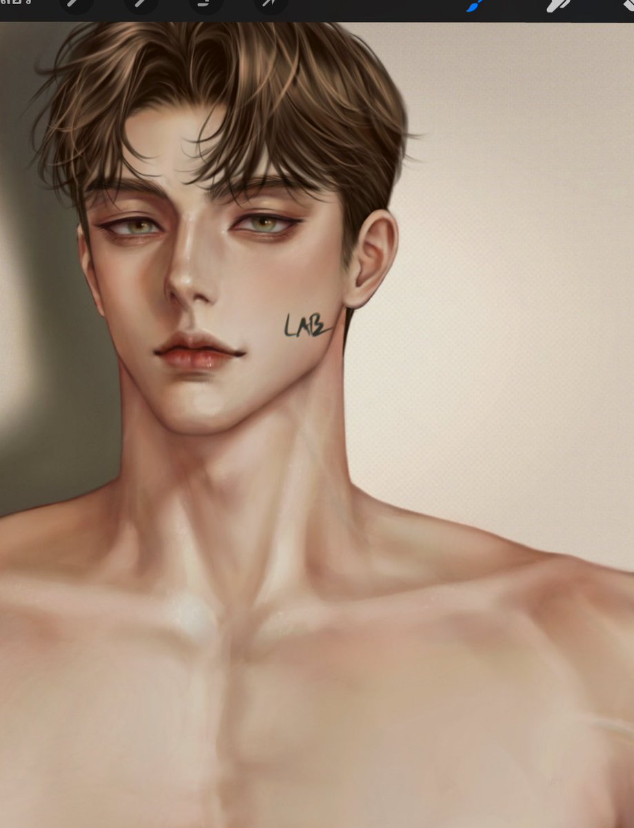 Green eyed man 👀 💚