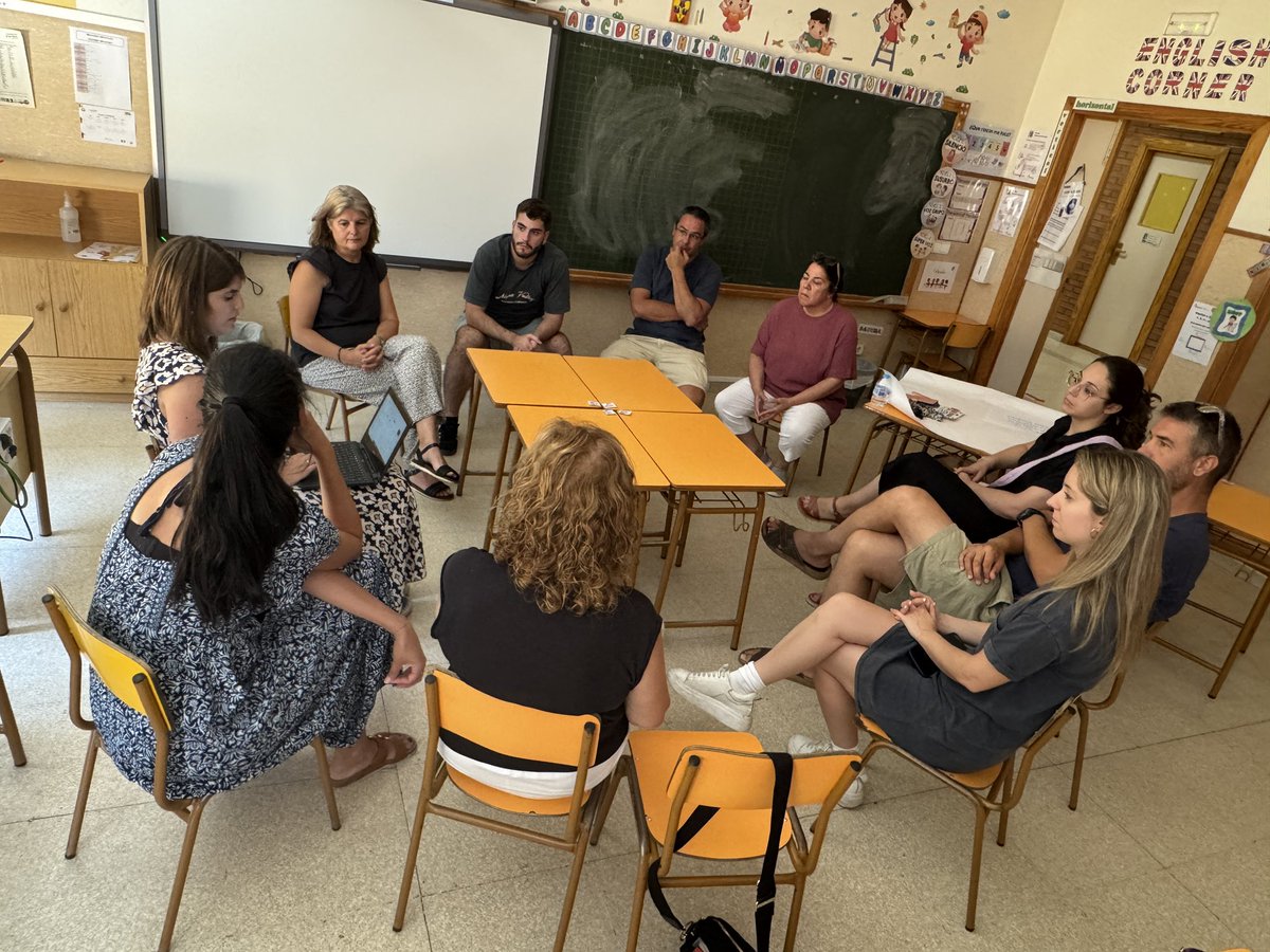 Hoy el H. Abel, provincial de <a href="/maristasiberica/">Maristas Ibérica</a>, ha presentado a la nueva #CCMR, Comunidad Cristiana Marista de Referencia, de Guadalajara.
Después hemos compartido en grupos sobre la identidad marista en nuestro colegio.
#SomosMaristas