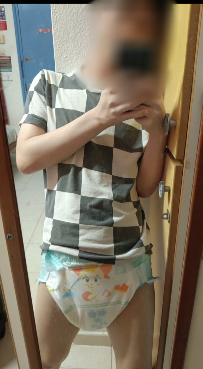 有 JB/Gelang Patah area 的abdl同好吗？ 本人有意在这区租房,如果能认识同居就好