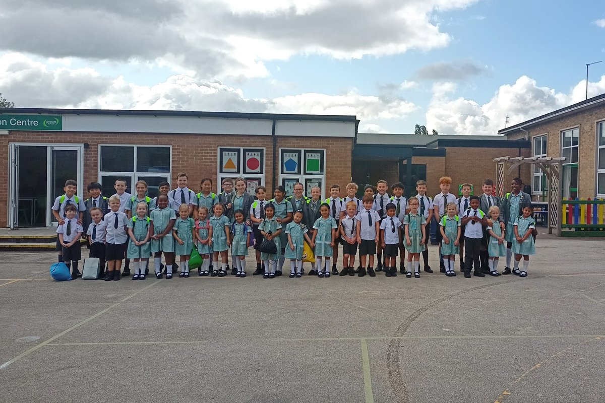 There was much excitement for our Reception children this morning with their first Crescent School swimming session! 
#crescentschool #reception #swimmingtaster