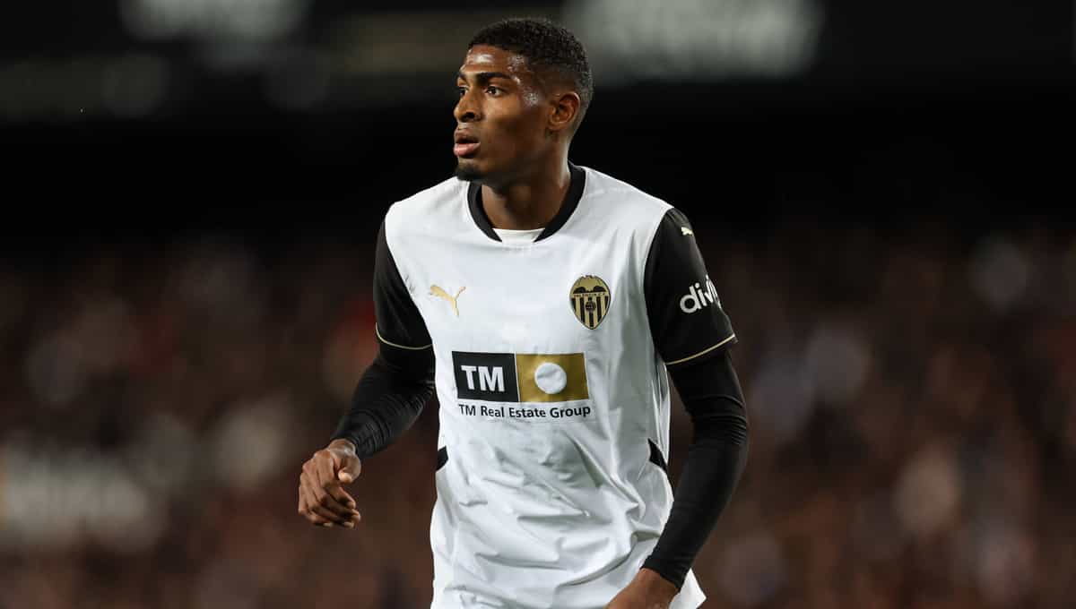 El fichaje de 🇪🇦 Cristhian Mosquera avanza y podría estar para el inicio de la Pretemporada ☺️
La operación se cerraría en torno a los 3️⃣0️⃣ millones de Euros 💰 
#Fichajes #RBL