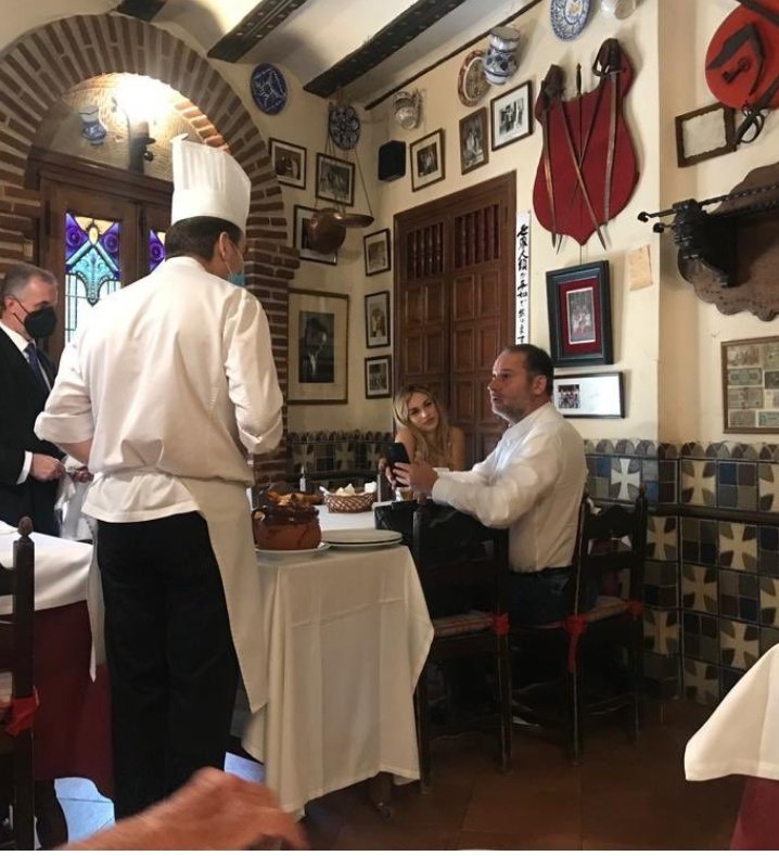 -Ese no soy yo, no me reconozco en las imágenes