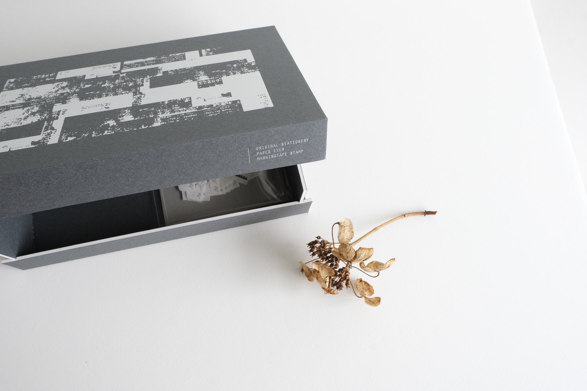 ヨハク 文具女子博トーキョー 限定 collection box ヨルノモリ ヨハク on X: 
