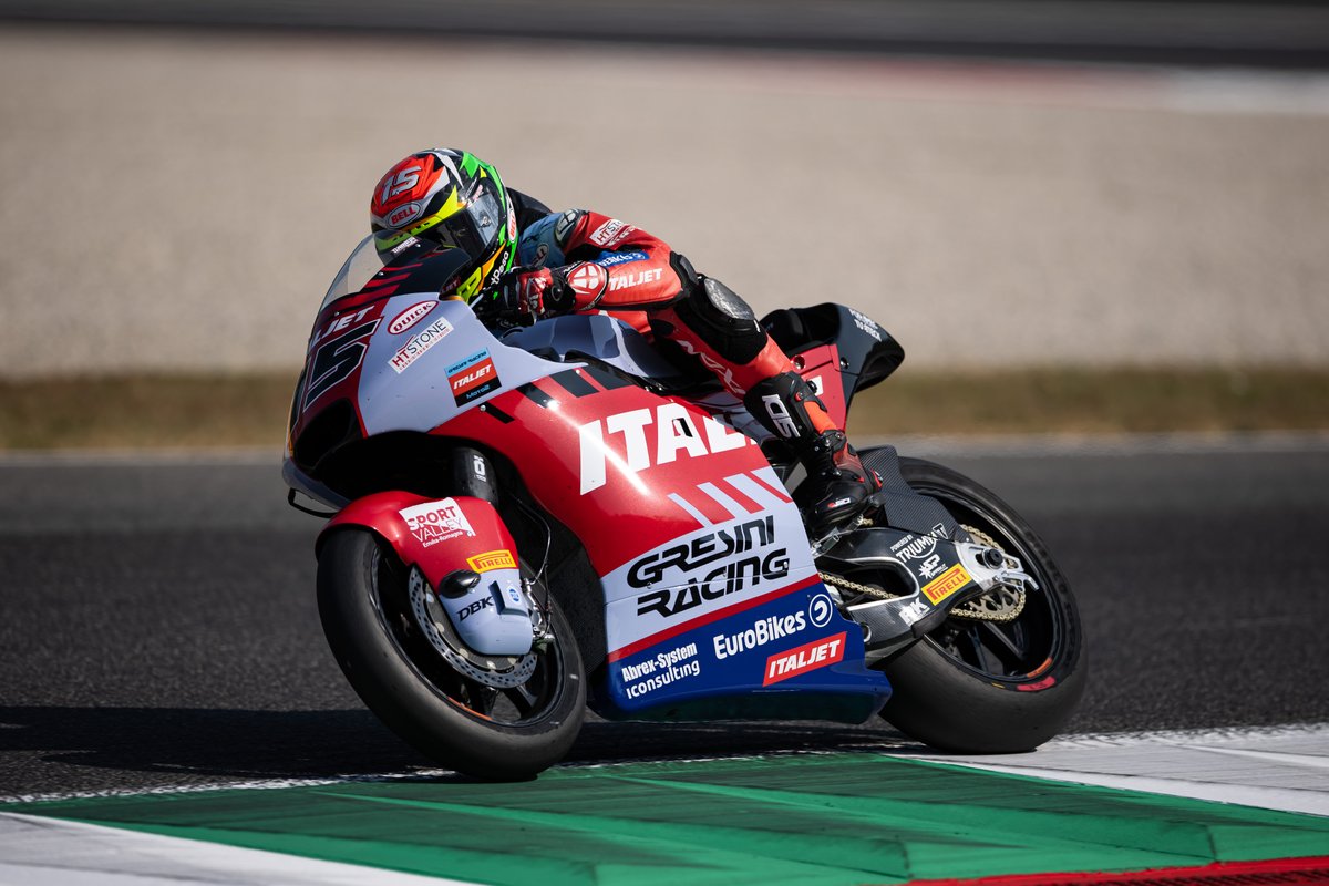 P2 for Arenas. Binder fights through the field.

Heat, hills, and pure chaos at Mugello.

Italjet’s home race had it all.

👉 Read the full breakdown: shorturl.at/9LCGD

 #Moto2 #Italjet #ItaljetGresinimoto2 #DarrynBinder15 #AlbertArenas75 #MotoGP2025
